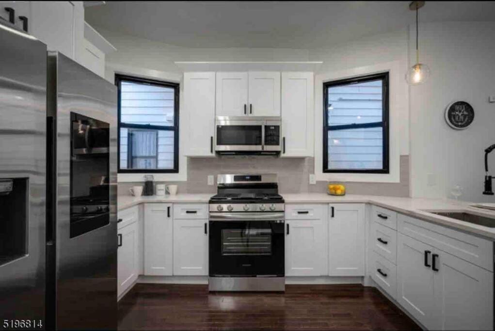 Ferienwohnung Secret Escape 20 Min From Nyc N 1 Jersey City Exterior foto